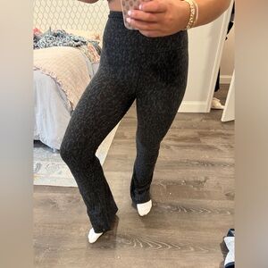 Lululemon groove pants